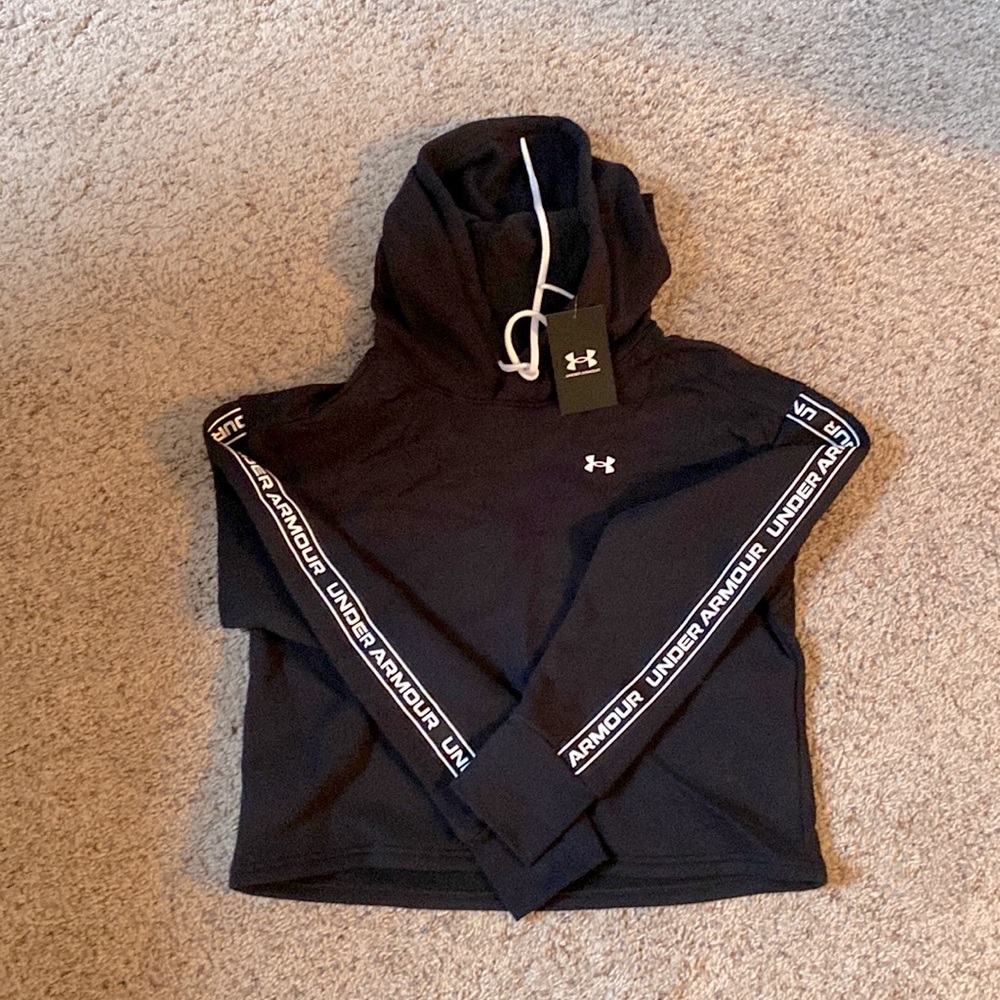 Under Armour cropped hoodie!!